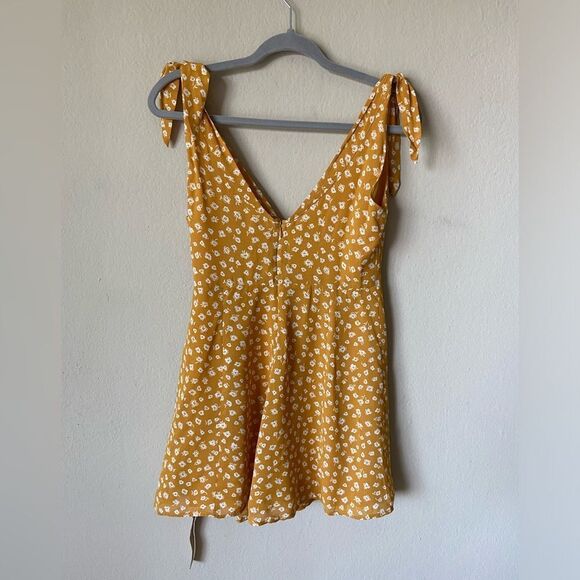 NWOT Reformation Nola Mini Yellow Dress Size 6 - Picture 9 of 11